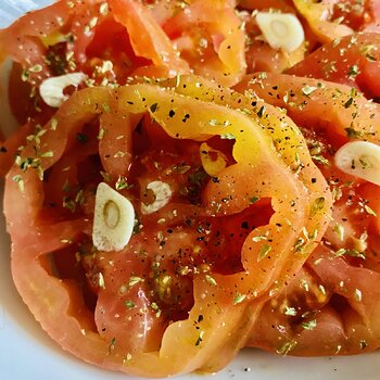 Beefsteak Tomato Sakad.jpeg