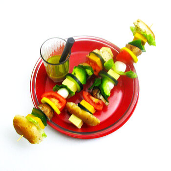 Salad on a Skewer with Bagel Wedges