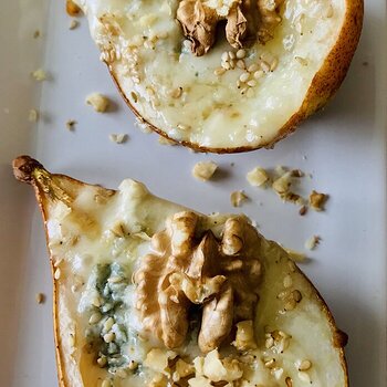 Oven-Baked Pears with Gorgonzola Cheese.jpeg