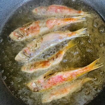Frying Red Mullet.jpeg