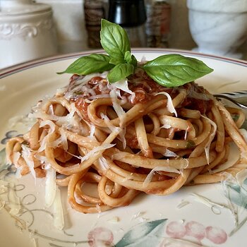 Dark Chocolate Marinara Sauce & Pasta