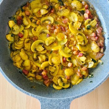 Mushroom, Smoked Pancetta & Saffron Sauce.jpeg