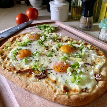 Breakfast Pizza