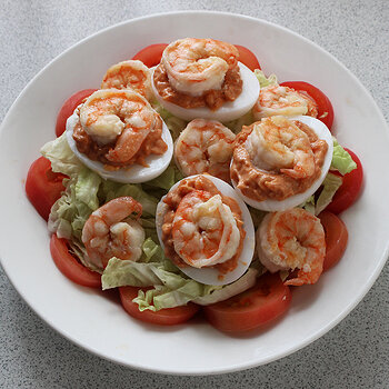 egg and prawn salad 3 s.jpg