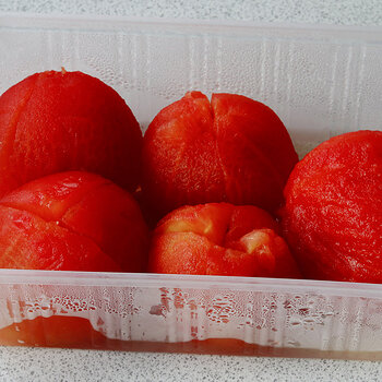 Peeled-tomatoes s.jpg