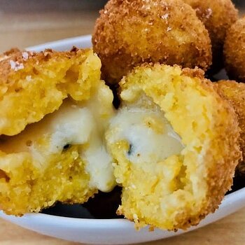 Fried Polenta Balls stuffed with Gorgonzola.jpg