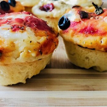 Pizza muffins.jpg
