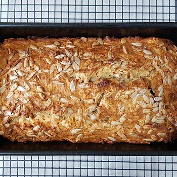 Quick Sunflower Cheese Bread