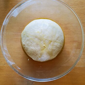 The olive oil dough