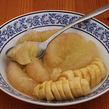 Pomelo and banana 2 s.jpg