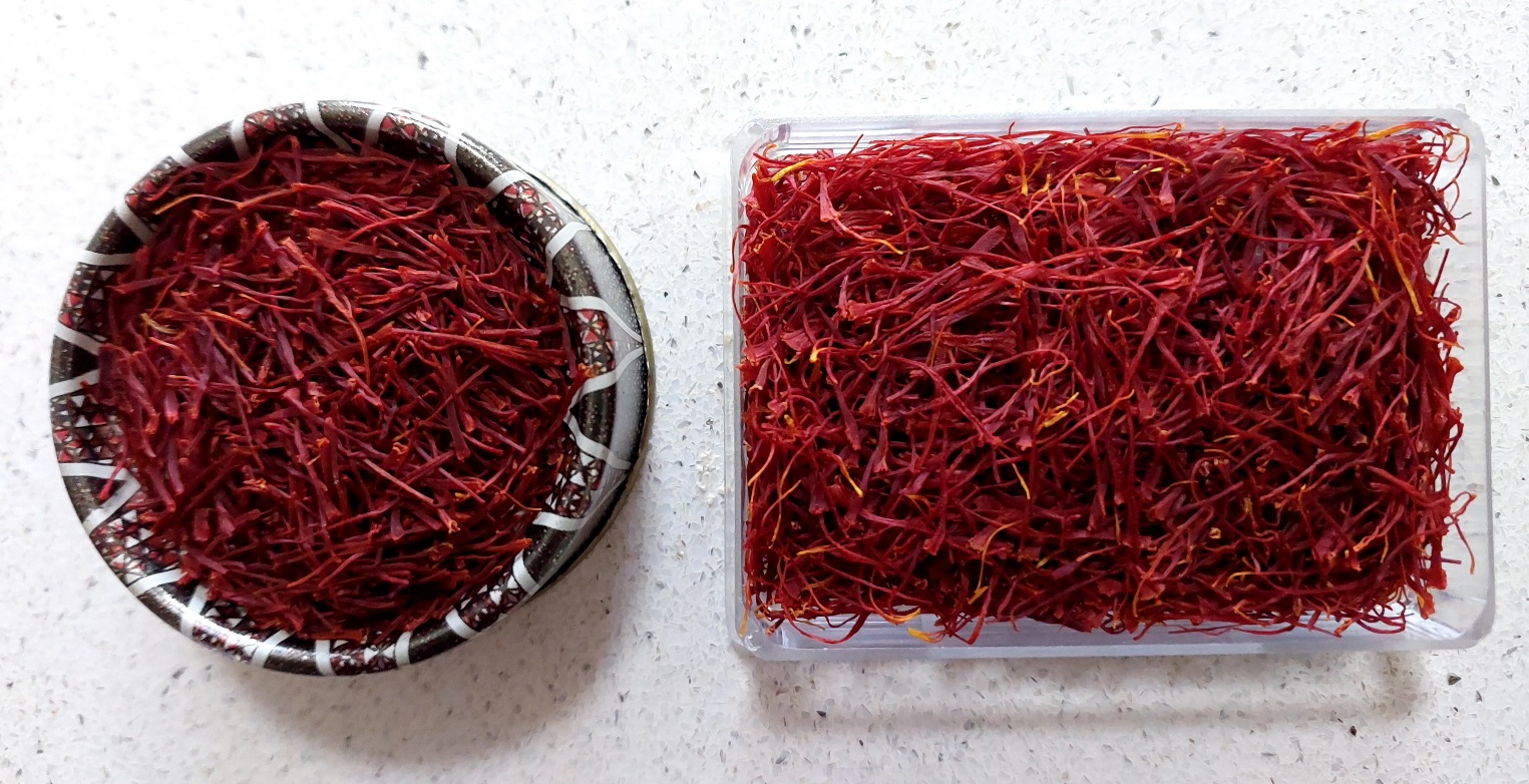 2 different saffron. Kashmiri on the left, Iranian on the right