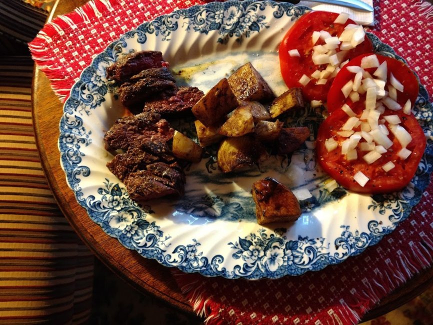 A good steak and Jersey tomatoes...can't be beat