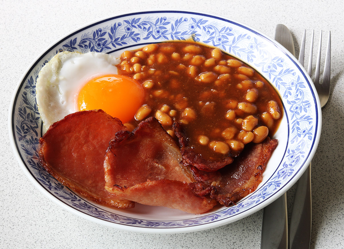 bacon, egg, beans s.jpg