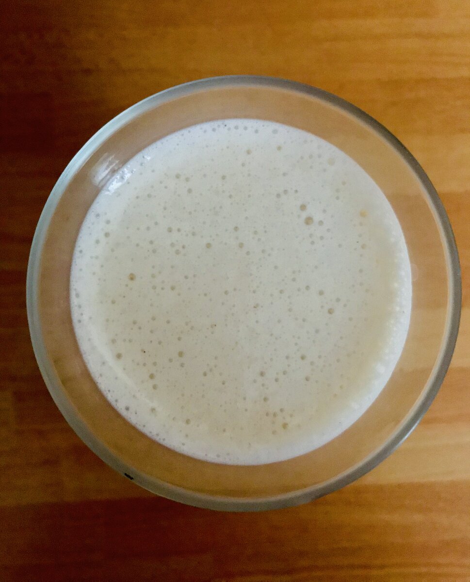 Banana and Almond Smoothie.jpeg