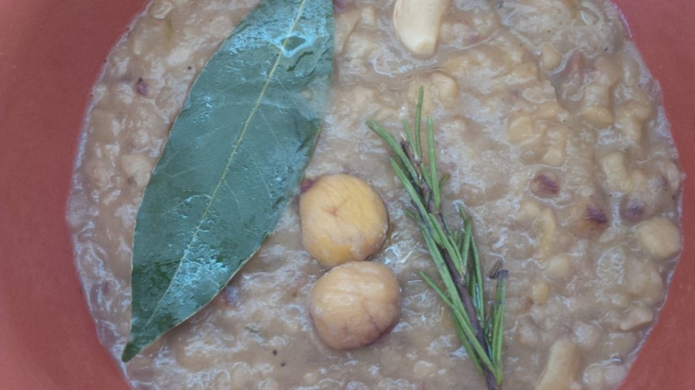 Barley and chestnuts soup