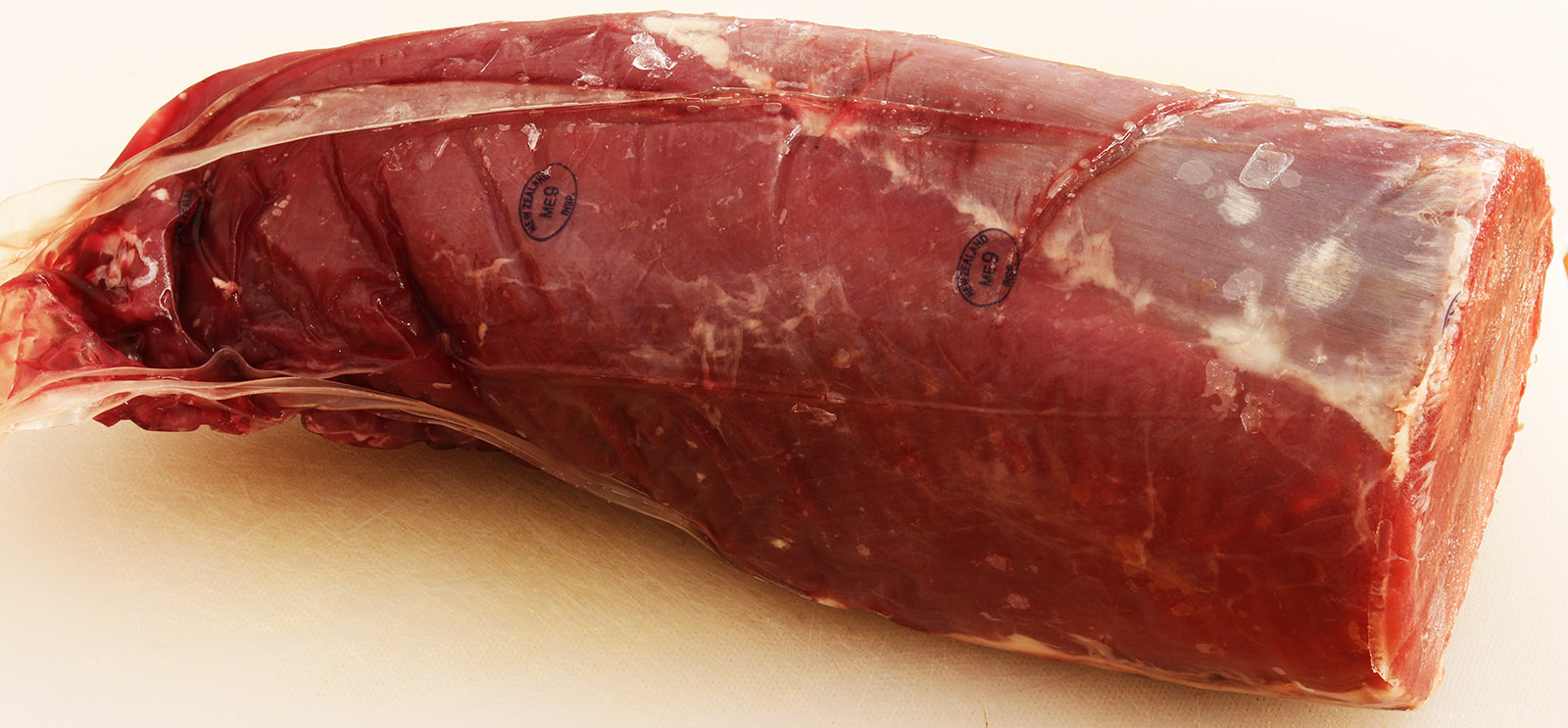 Beef fillet raw 1 s.jpg