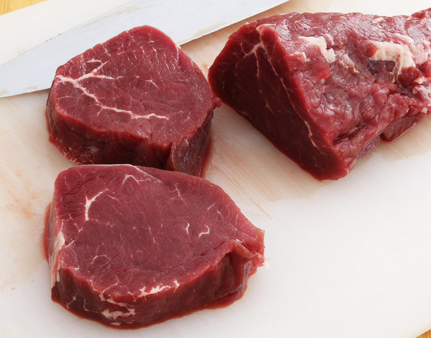 Beef fillet raw 7 s.jpg