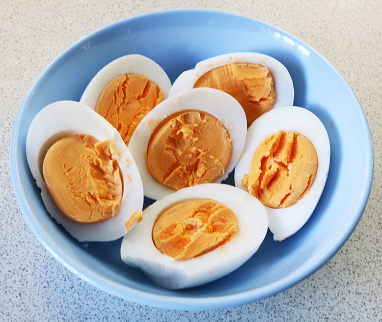 Boiled eggs 3