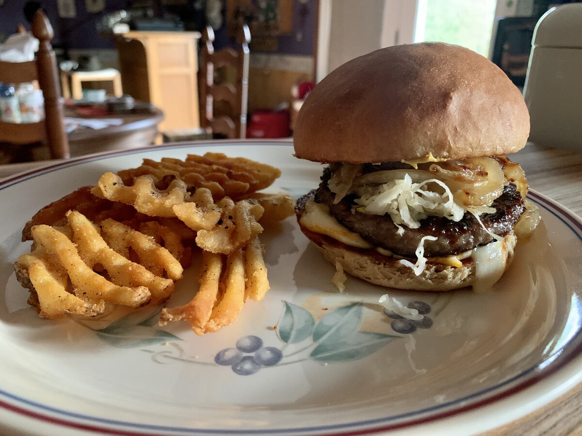 Bratburger & Fries