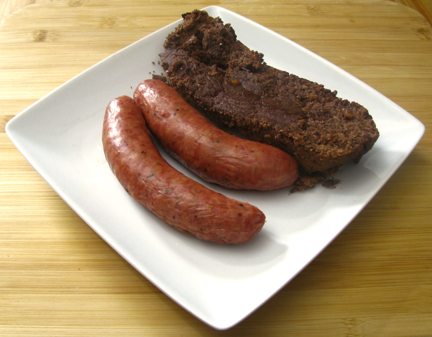 Bratwurst and German Dark Rye Bread