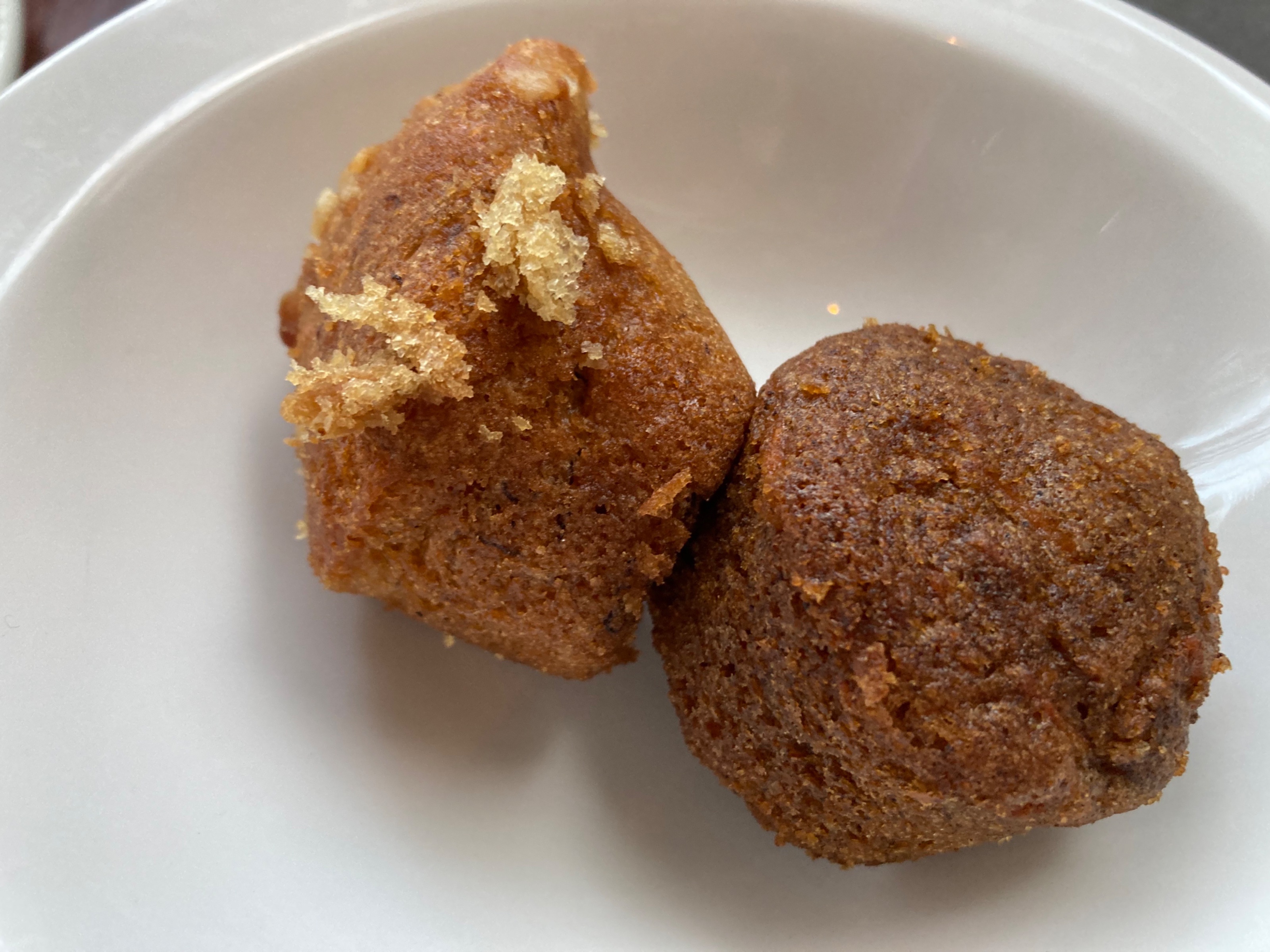 Breakfast at Duke’s Waikiki