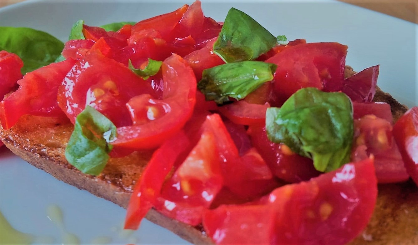 Bruschetta pomodori.jpg