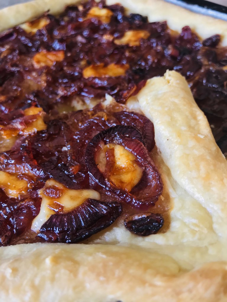 Caramelised red onion and Provolone tart.jpeg