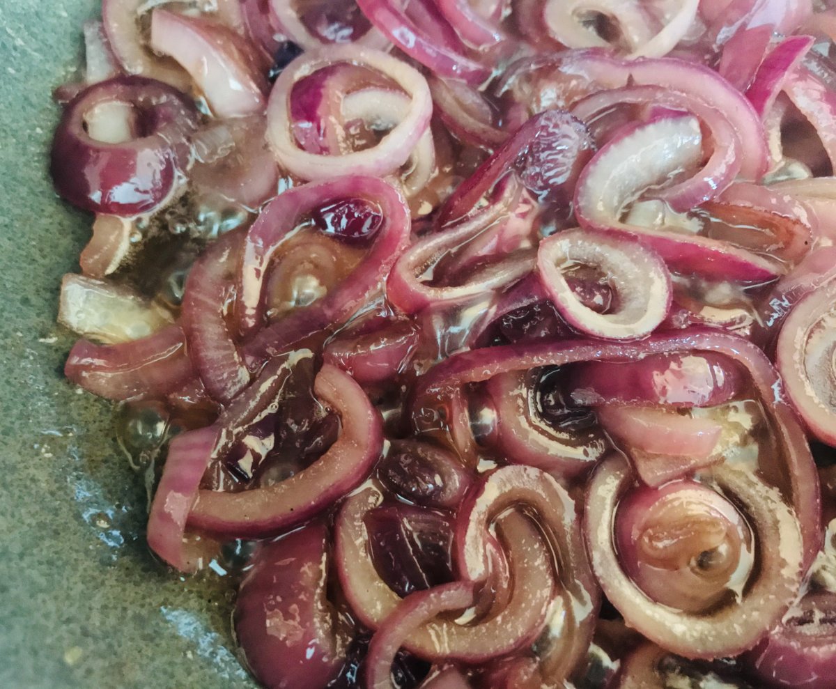 Caramelising red onions.jpeg