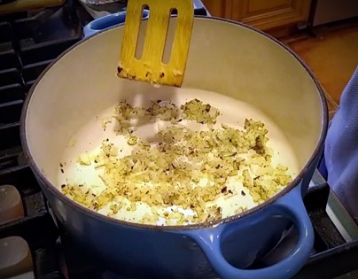 Cast Iron Stew Pot