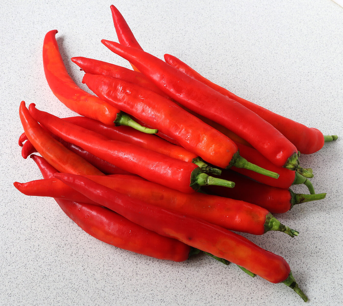 Cayenne peppers s.jpg