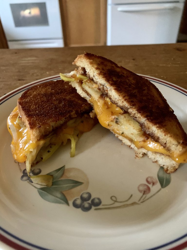Cheddar-Apple Grilled Cheese