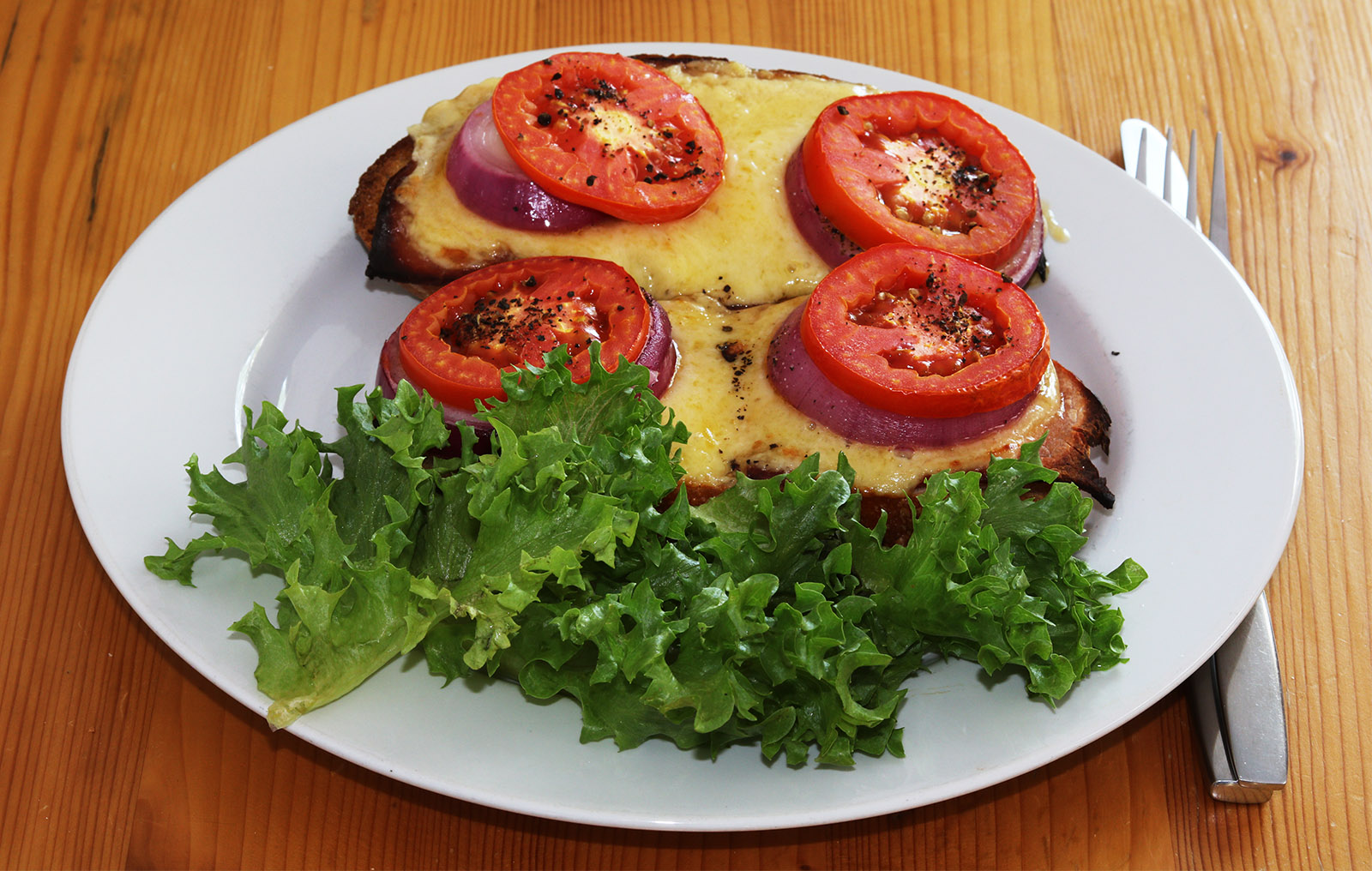 Cheese ham onion tomato s.jpg