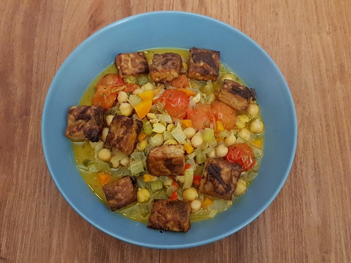 Chickpea Pistou with Tempeh