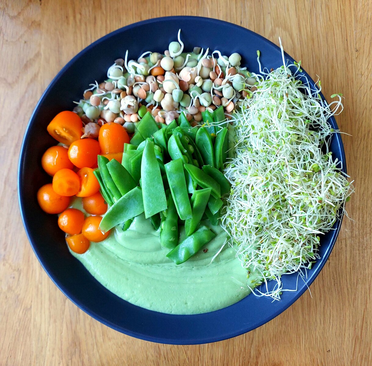 Chilled Avocado & Cucumber Soup