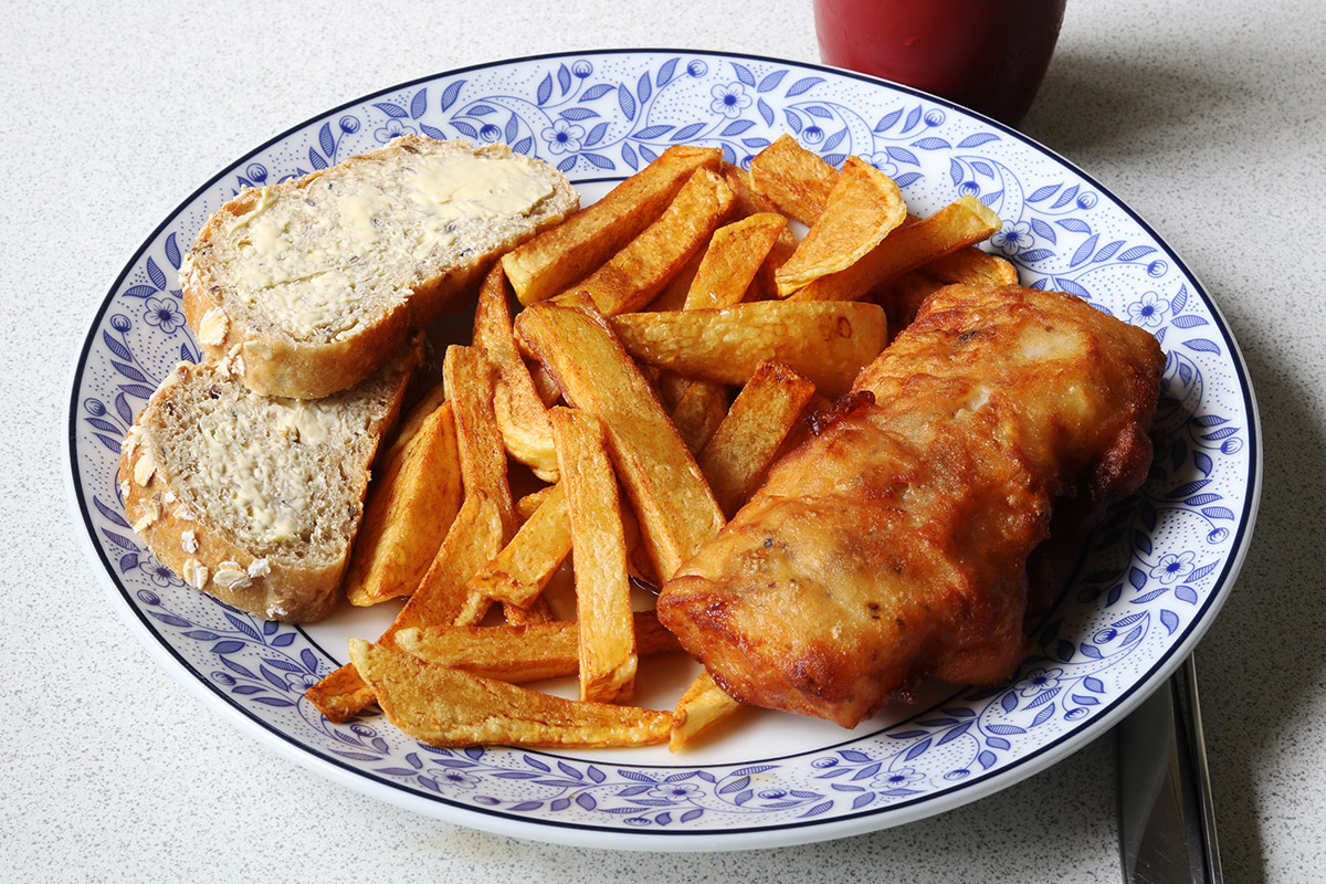 Cod and chips 1 s.jpg