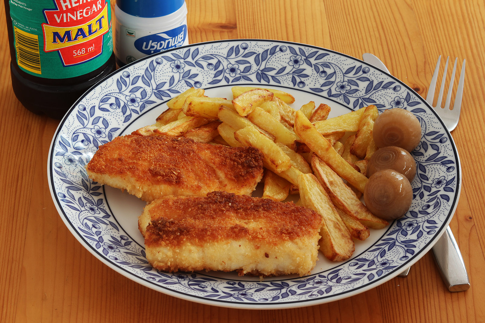 Cod, chips and onions s.jpg