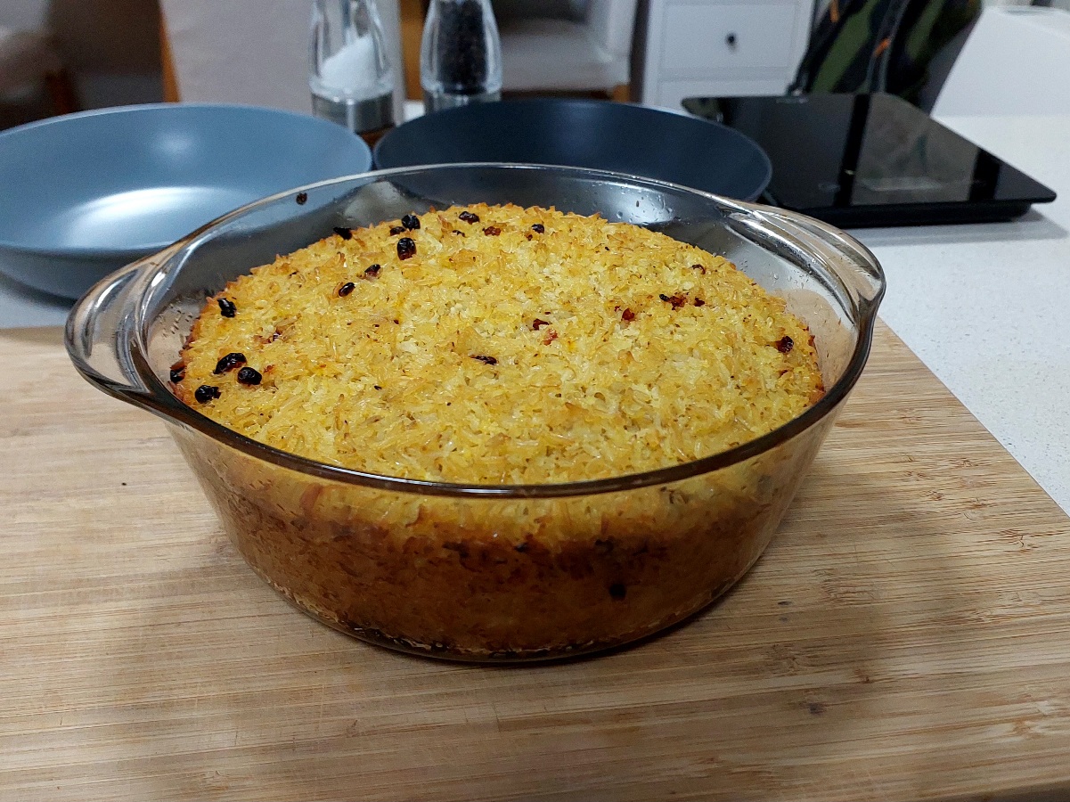 Crunchy Baked Saffron Rice (Tachin)
