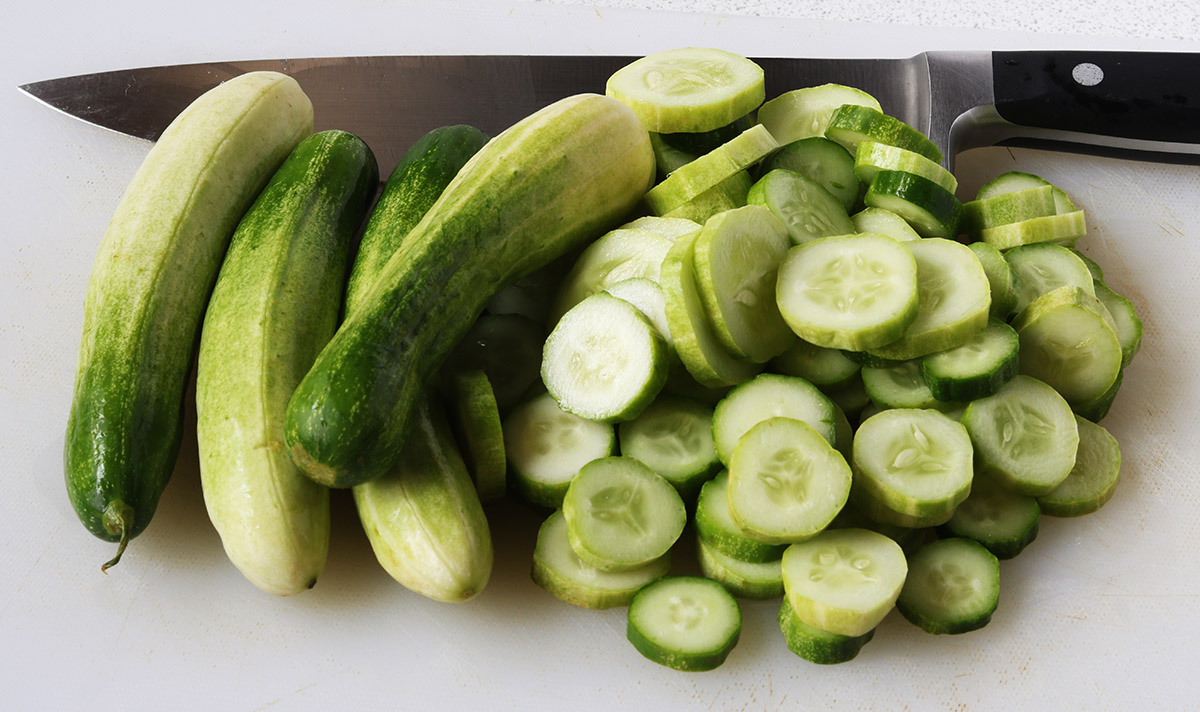 Cucumber chopped 1 s.jpg