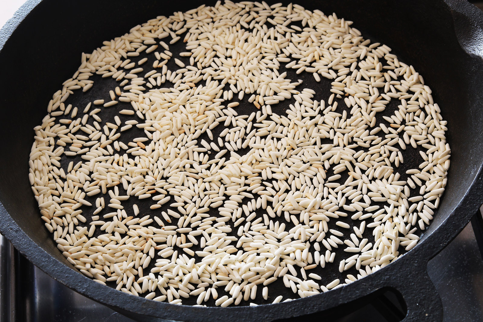 Dry roasting rice s.jpg