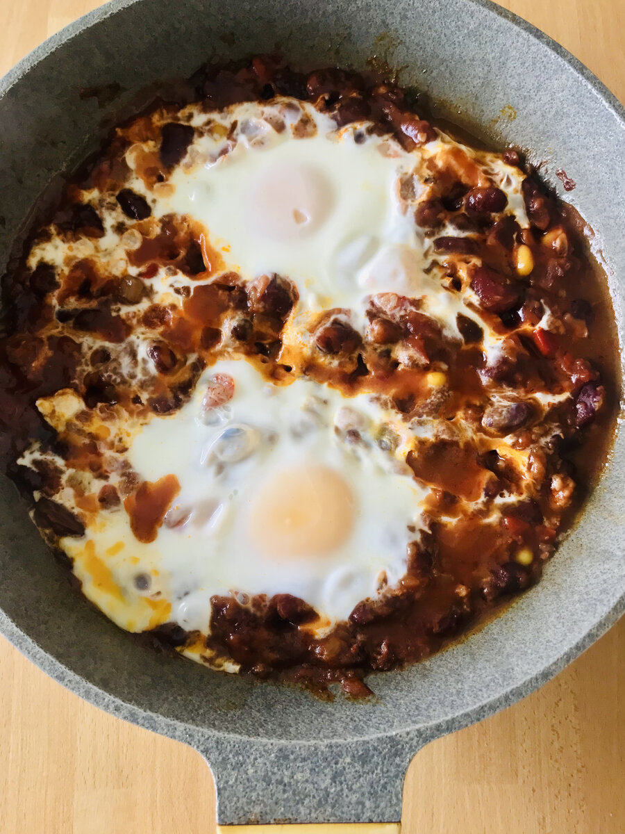 Eggs in Purgatory with Chilli con Carne.jpeg