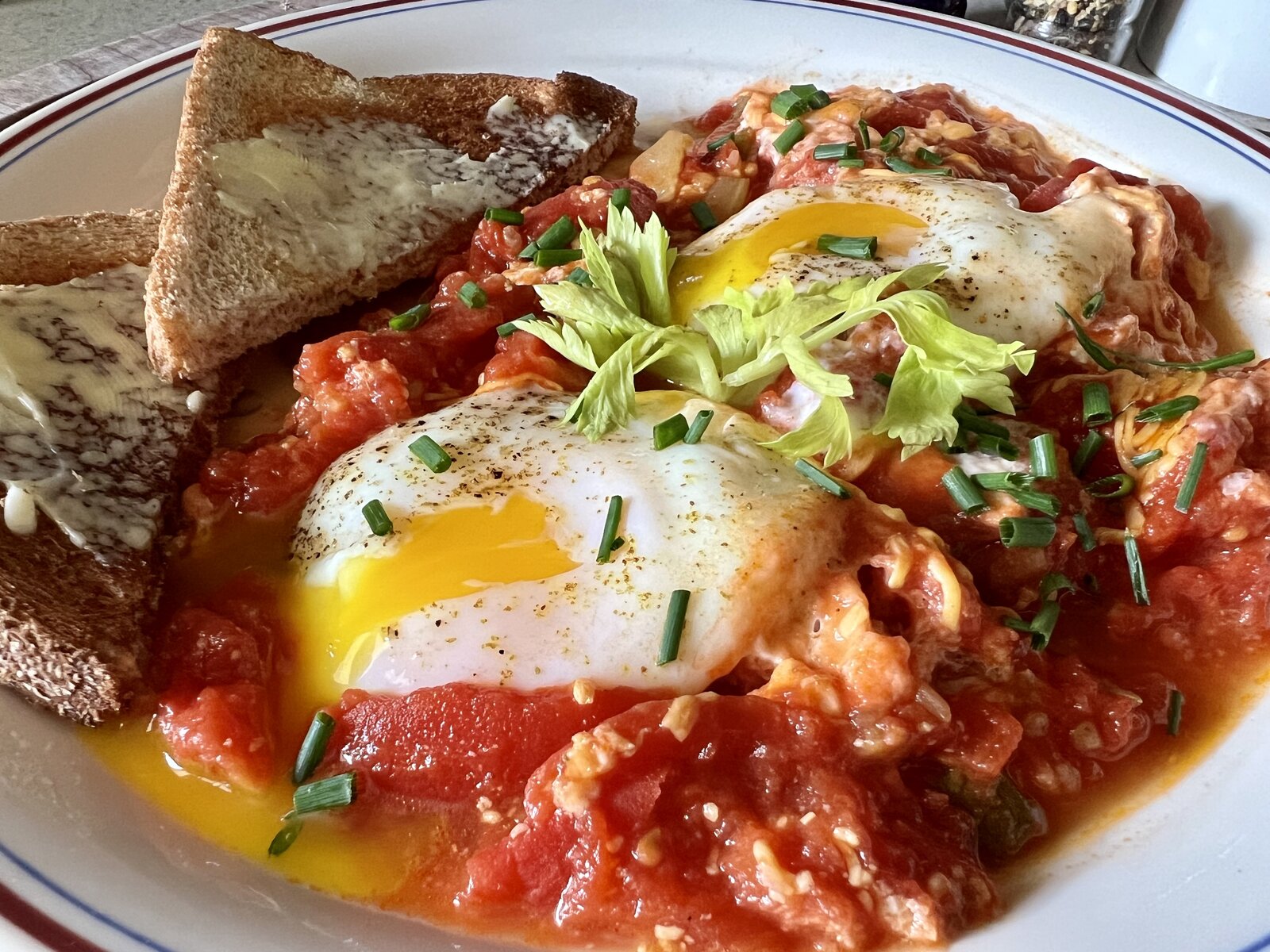 Eggs & Stewed Tomatoes