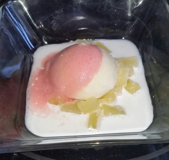 Encapsulated pina colada