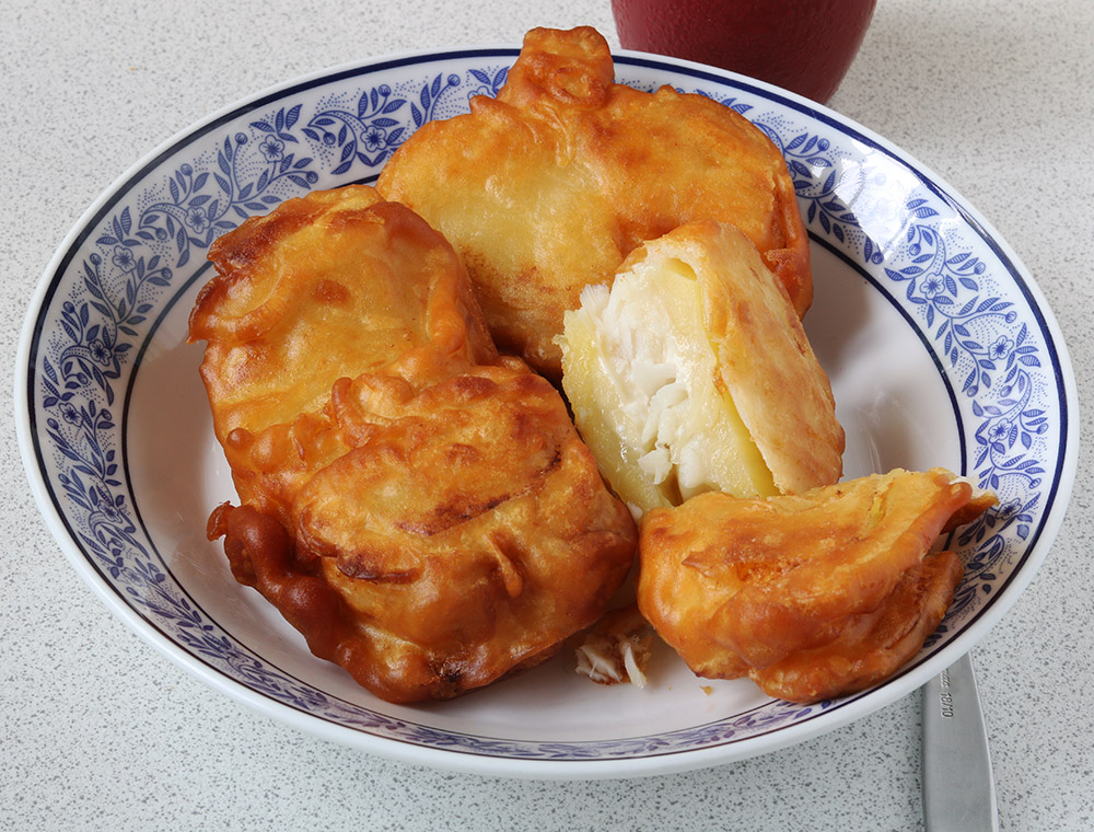 Fishcakes in beer batter (halibut)