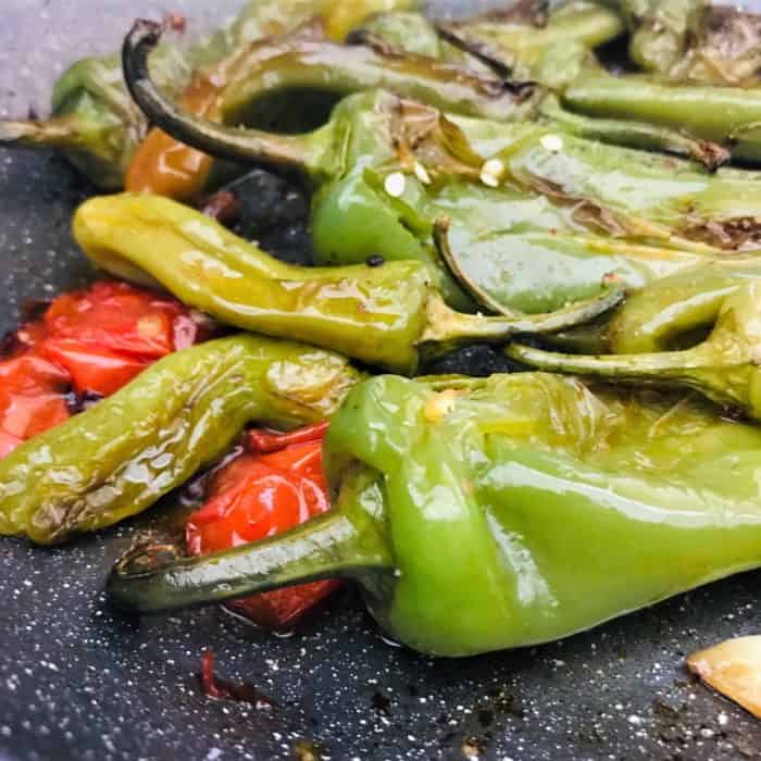 Friggitelli Italian Long Peppers.jpeg