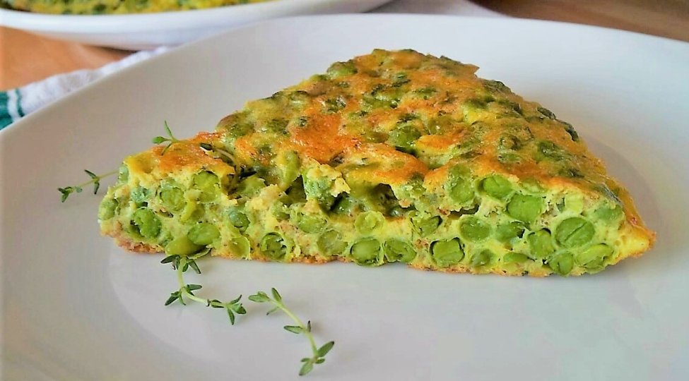Frittata with Peas, Turmeric and Thyme