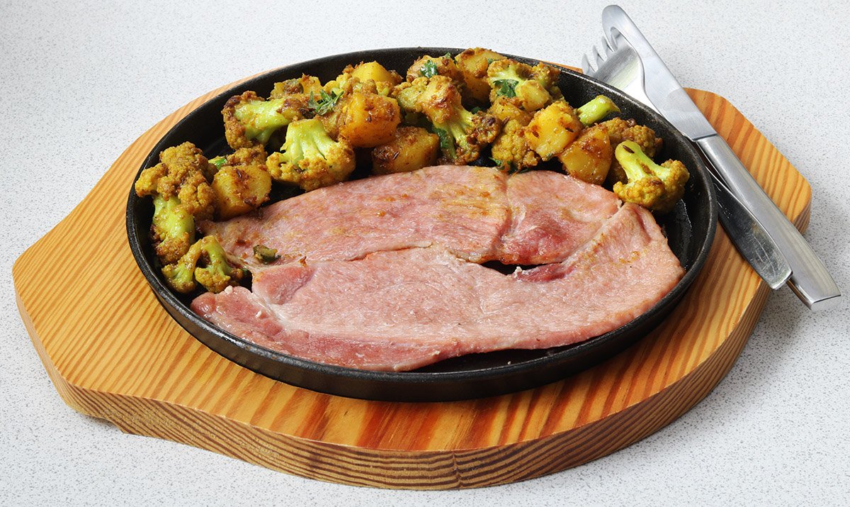 Gammon and aloo ghobi s.jpg