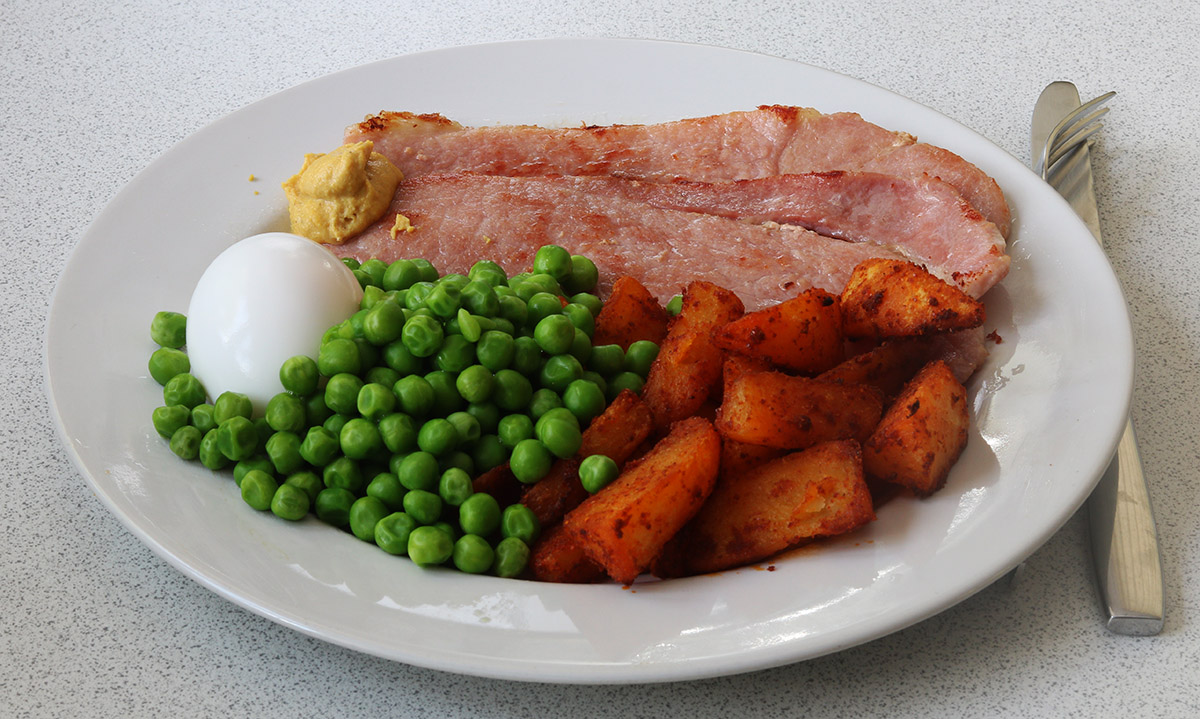 Gammon and paprika spuds s.jpg