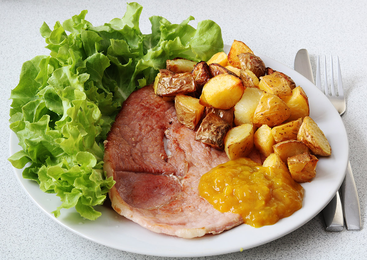 Gammon with piccalilli 2 s.jpg