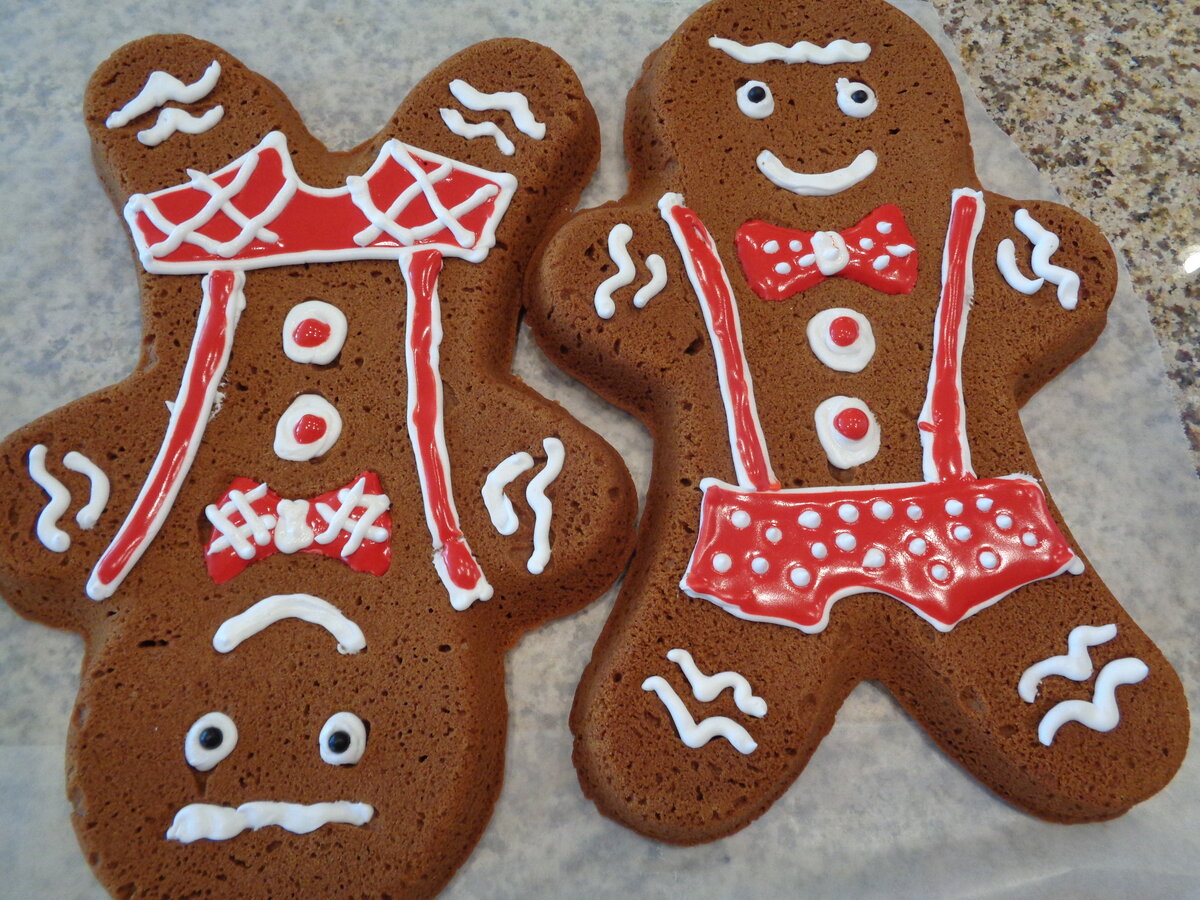 Giant Gingerbread People