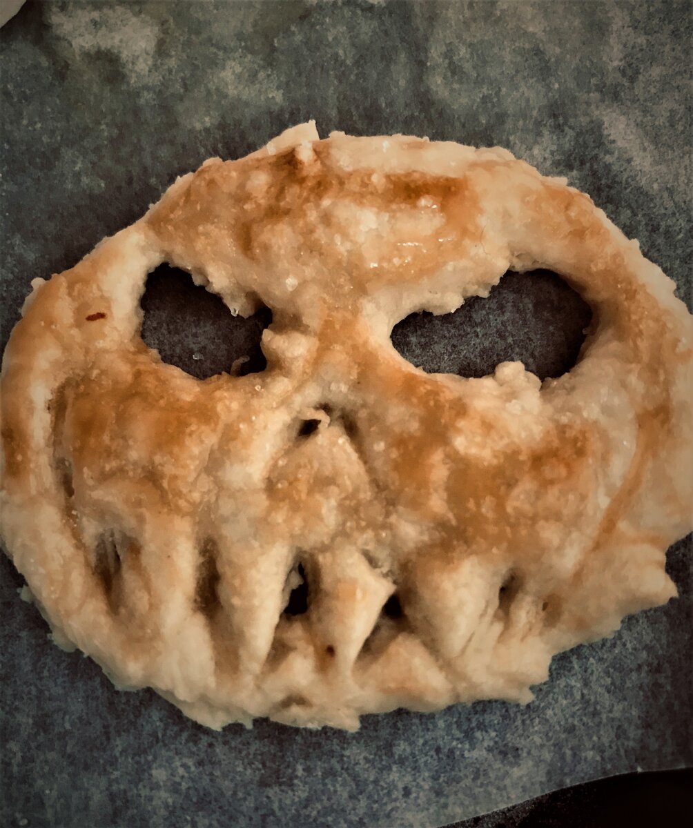 Halloween Puff Pastry Faces.jpg